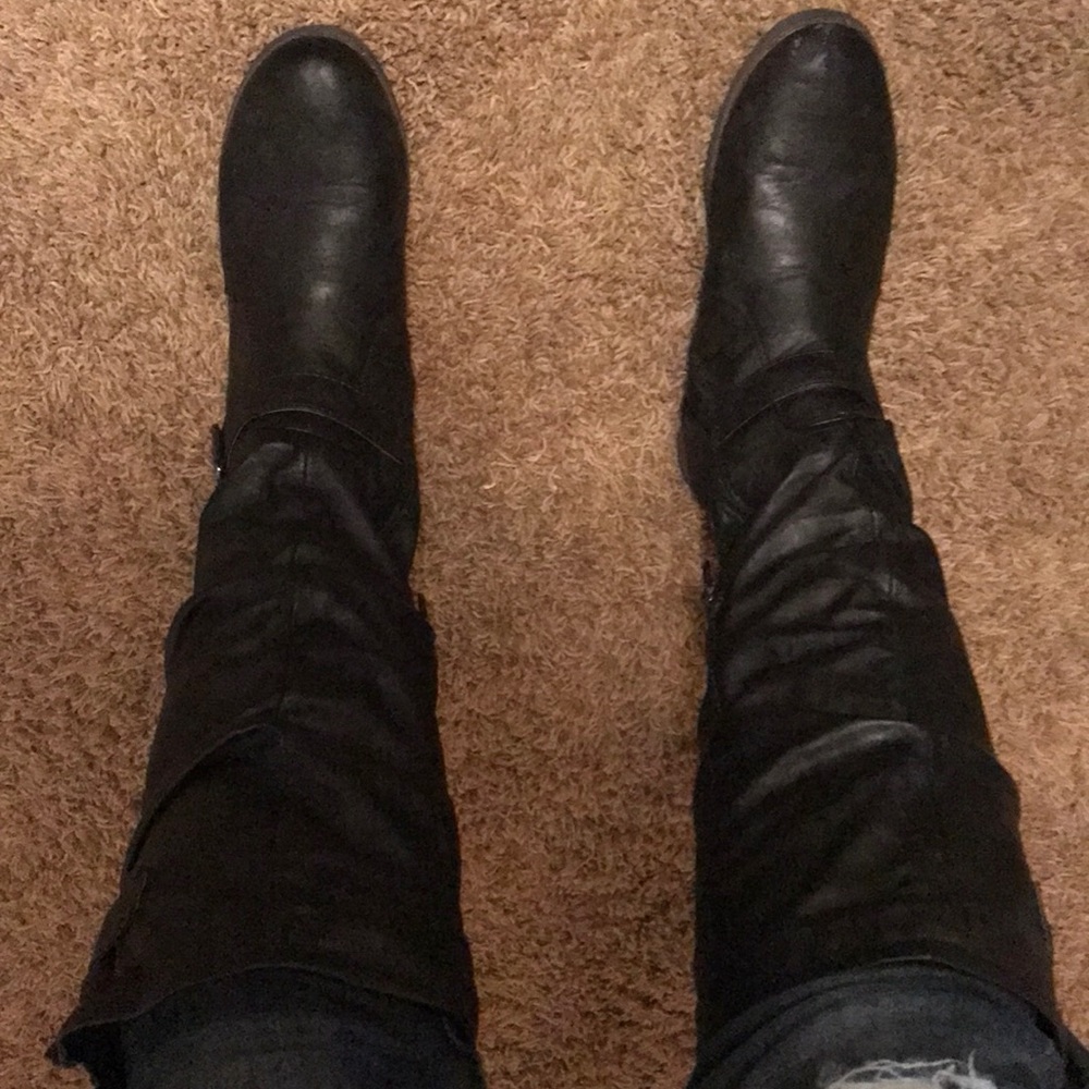 Boots - Picture 4 of 5